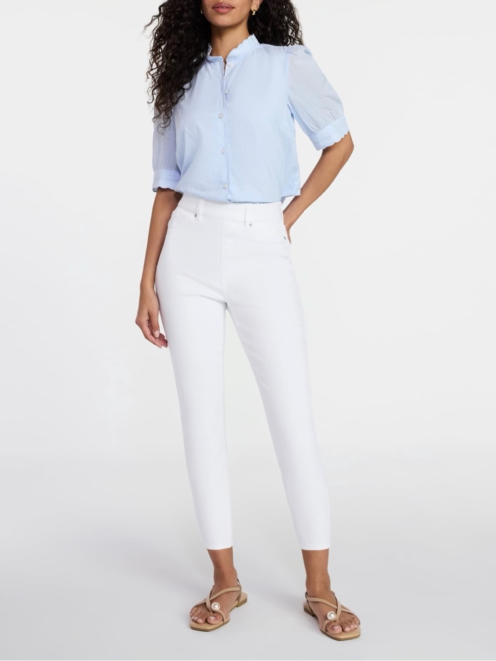 Pull On High-Rise White Capri Jeans / Jeggings